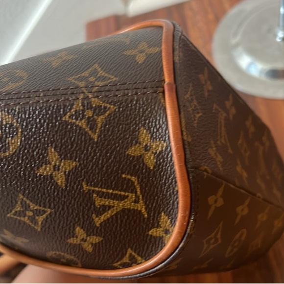 LV Ellipse PM M10040 timeless design still made today rare vintage in GUC. - Picture 13 of 16